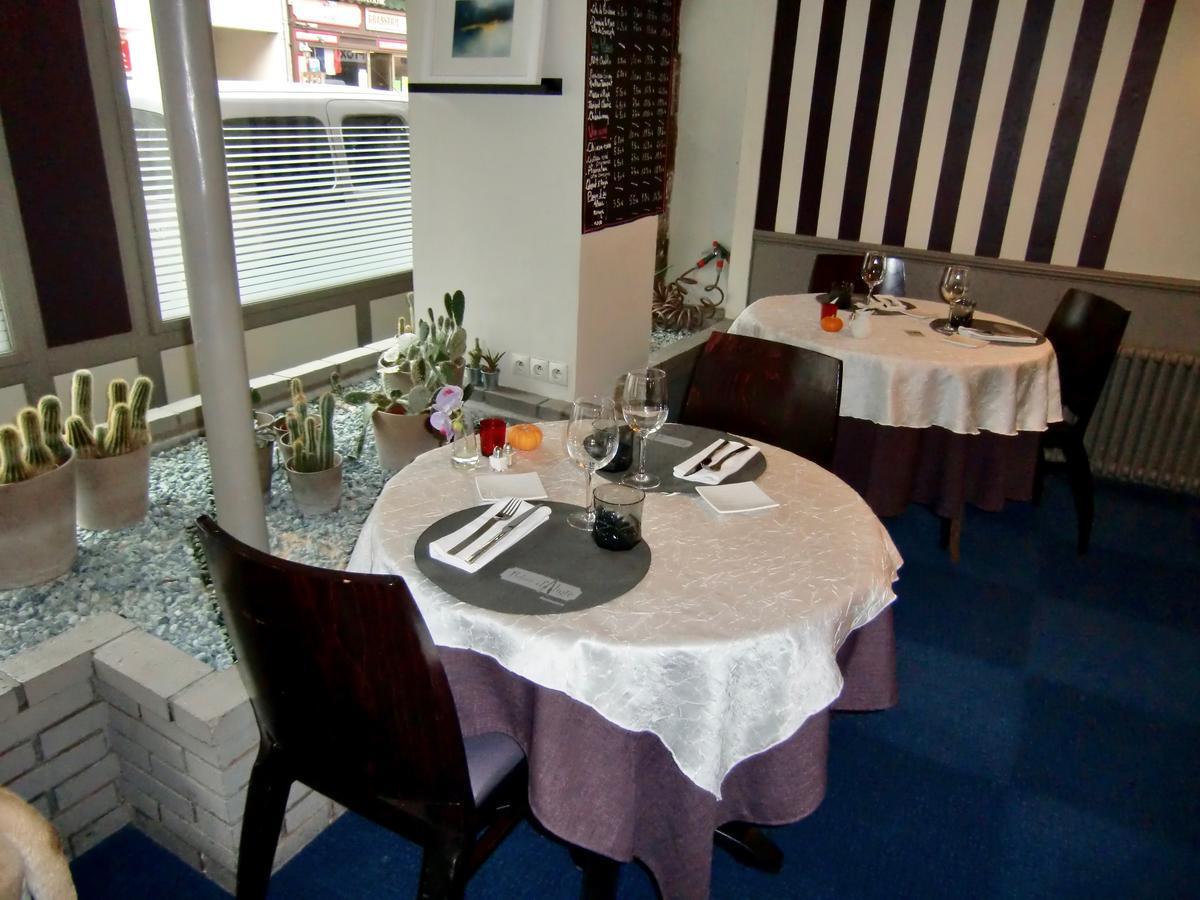 Logis Hotel-Restaurant Le Relais D'Aligre Châteauneuf-en-Thymerais Eksteriør billede