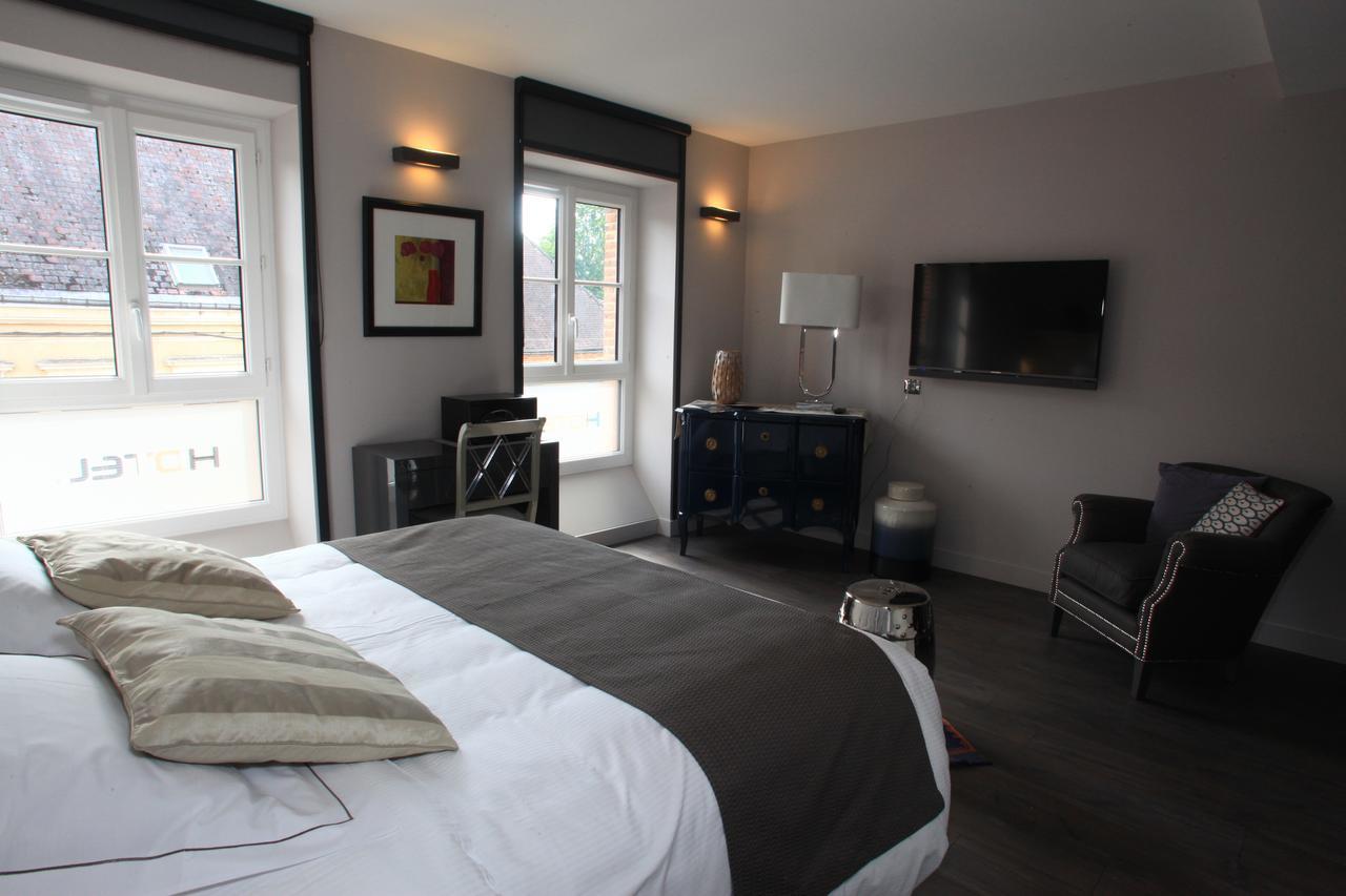 Logis Hotel-Restaurant Le Relais D'Aligre Châteauneuf-en-Thymerais Eksteriør billede